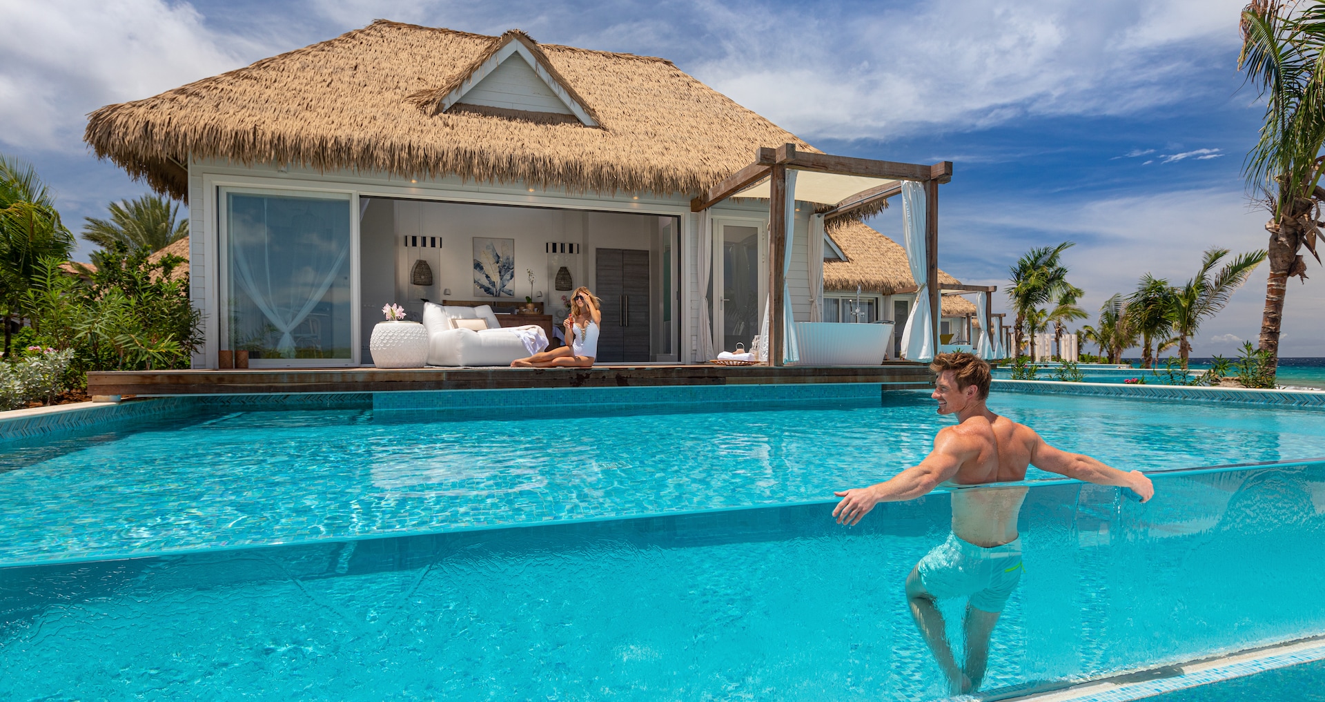 Rooms & Honeymoon Suites at Sandals® Royal Curaçao