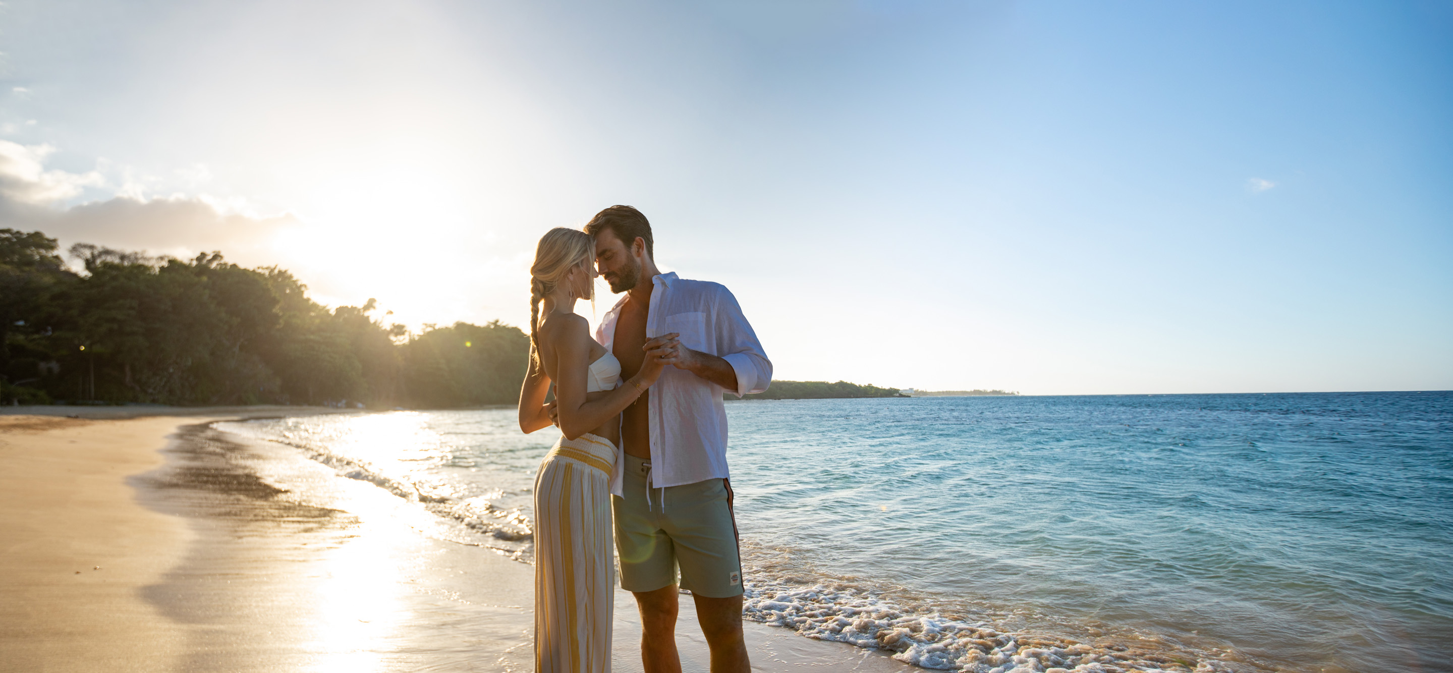 Honeymoon Planning: When and How to Book Your Honeymoon
