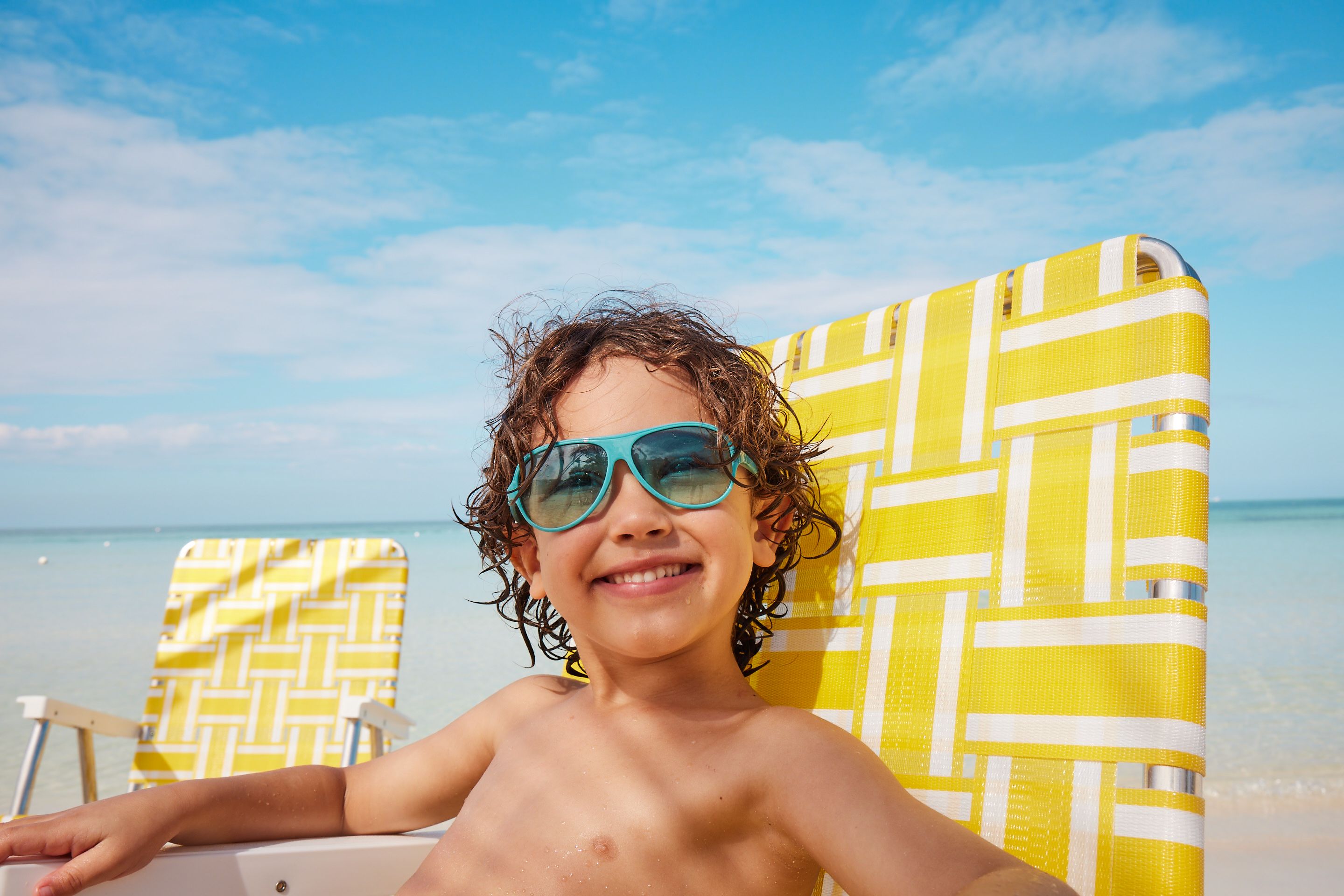 BNG-Lifestyle-Kid-Yellow-Chair-Beach-shore-23.jpg