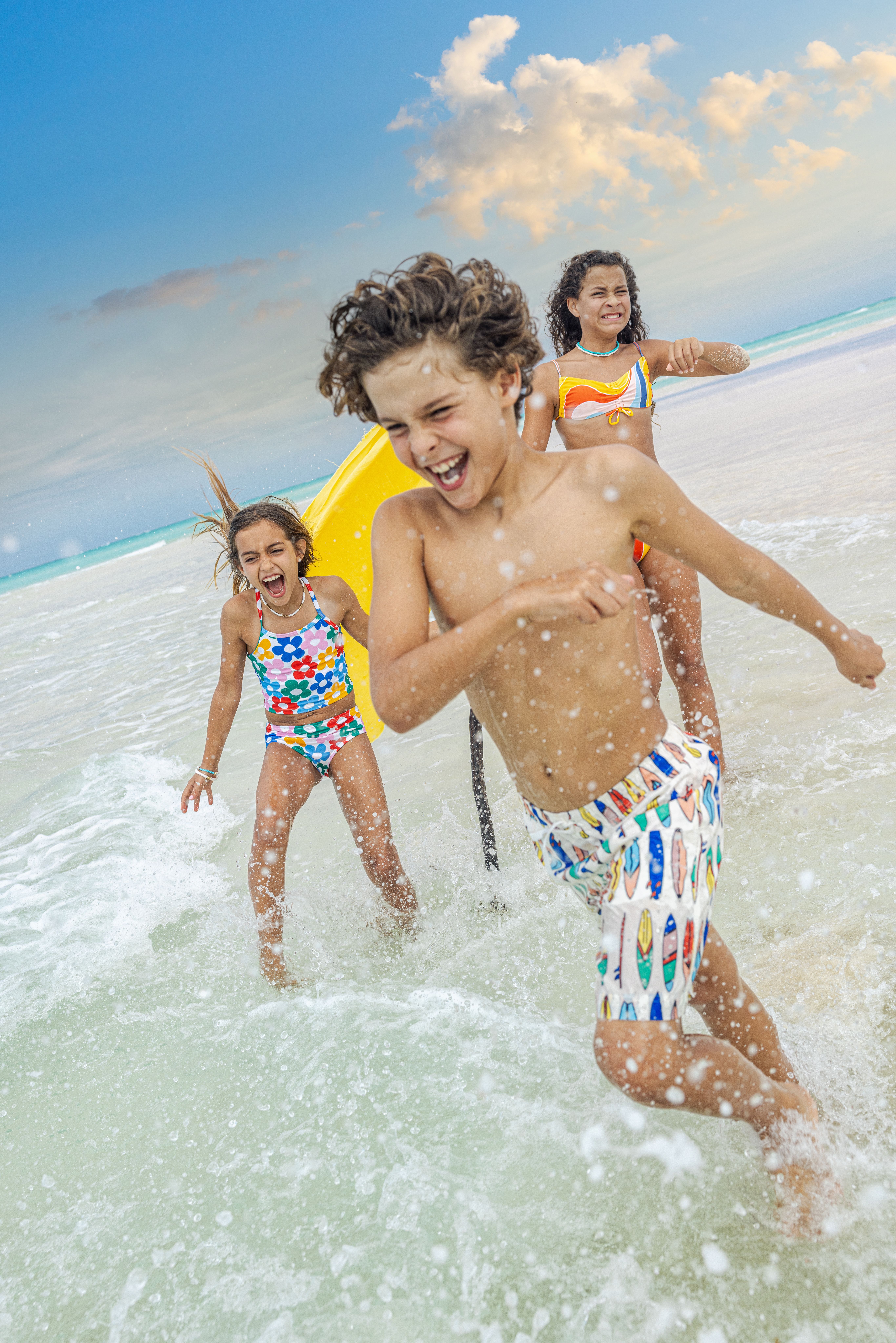 BTC-Lifestyle-Kids-Splashing-Beach.jpg