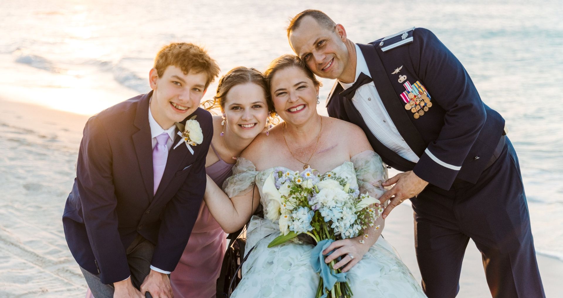 BTC_RealVowRenewal_Kristy&Ryan_Ceremony_Beach_ 43.jpg