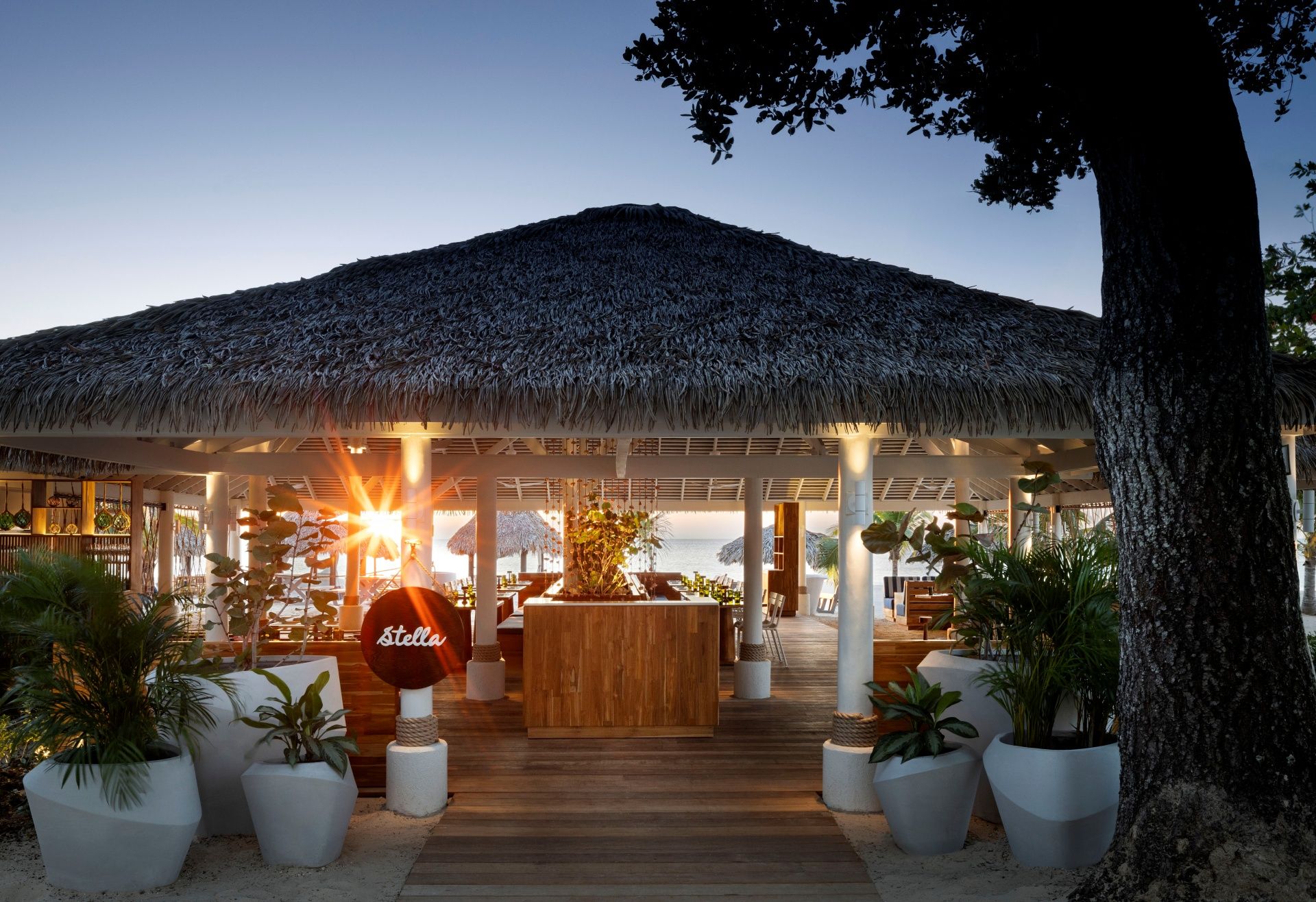 JPG Version-BNG-Restaurant-Stella-Exterior.jpg