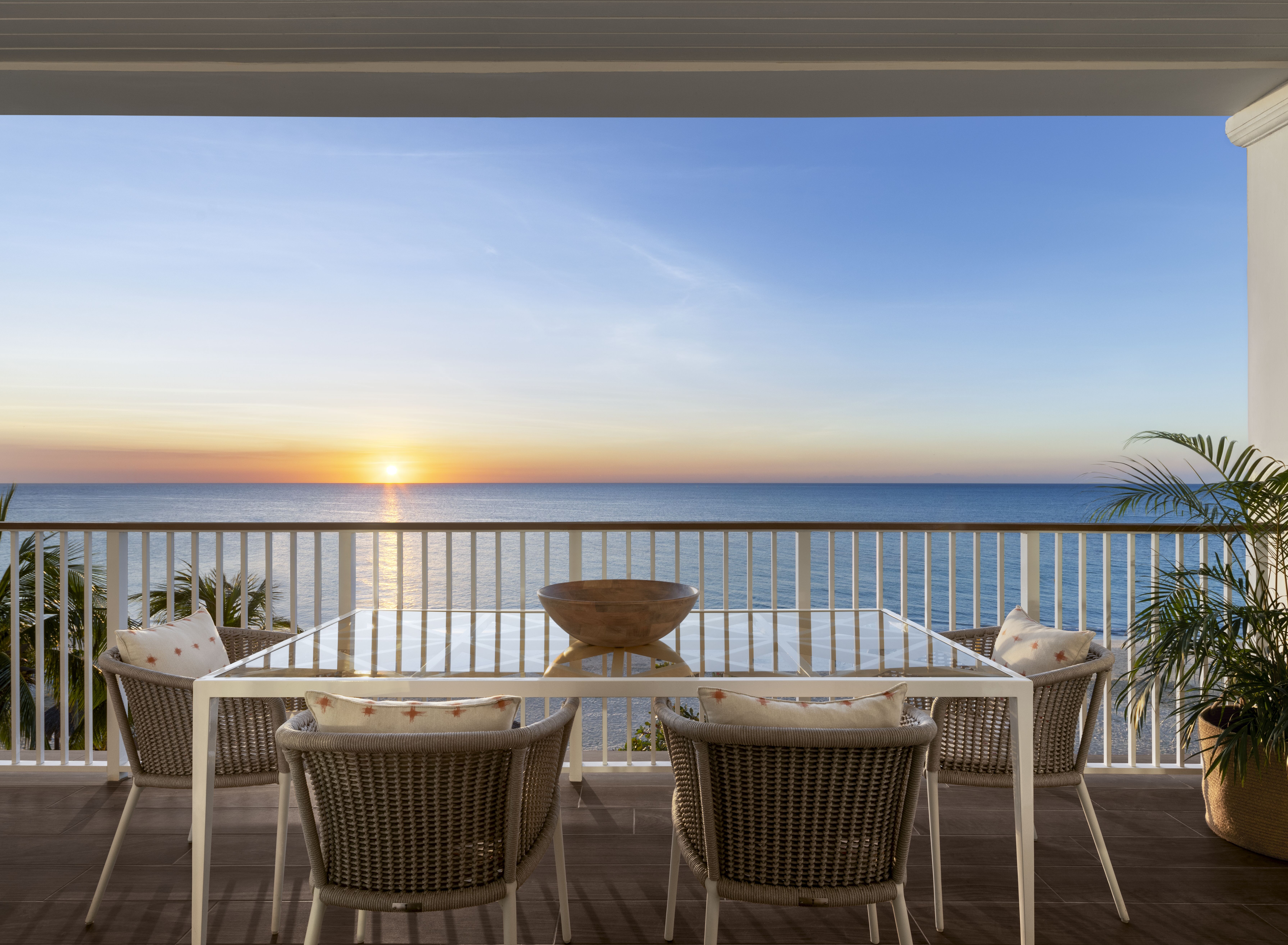 JPG Version-BNG-Room-3RT-Balcony.jpg