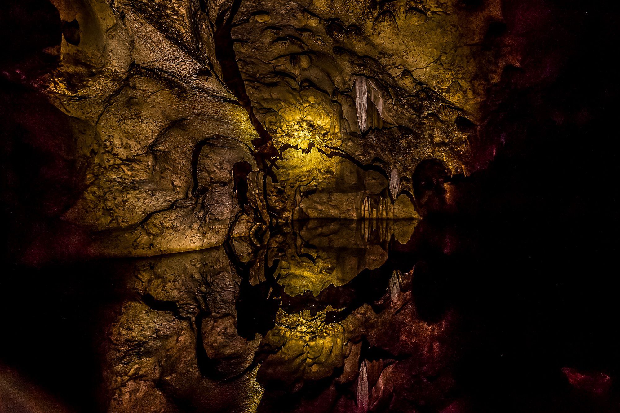 Jamaica-Water-Green-Grotto-Caves.jpg