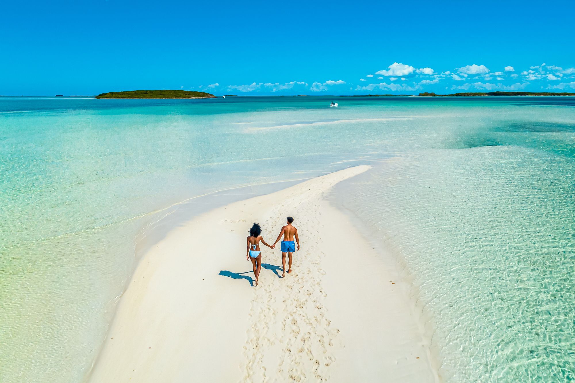 Sandals-Emerald-Bay-Sand-Dune-Couple.jpg